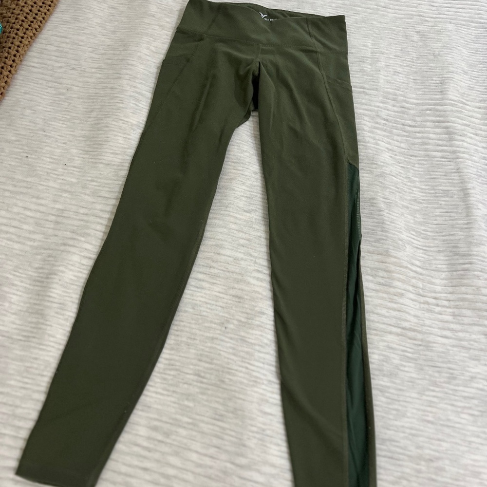 Olive Old Navy leggings